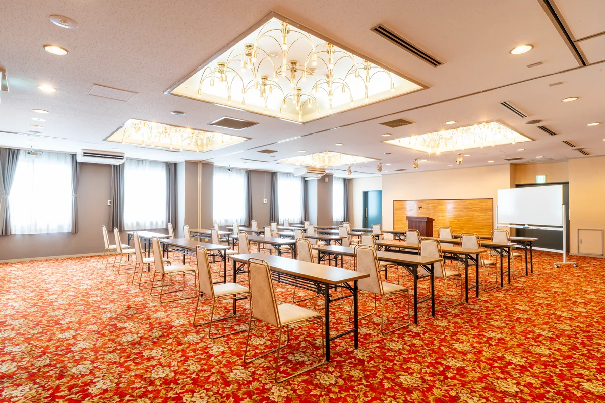 中宴会場「梅の間」