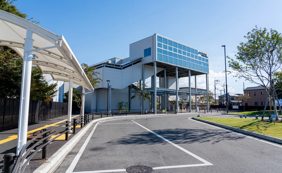 JR熊取駅 西出口 一般乗降場